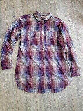 MEC Longsleeve Button Up Shirt